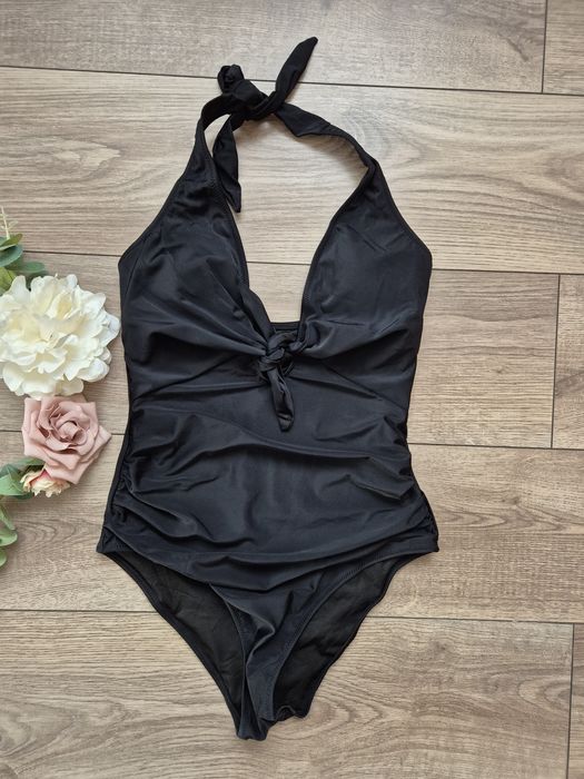 Czarny strój kąpielowy jednoczęściowy S