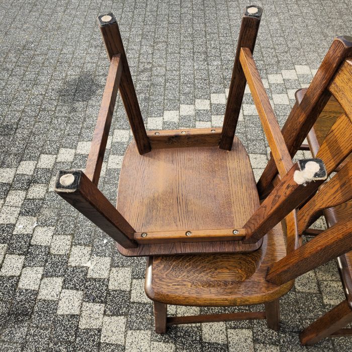 Krzesła dębowe masywne