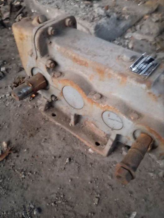 Продам редуктор цилиндрический