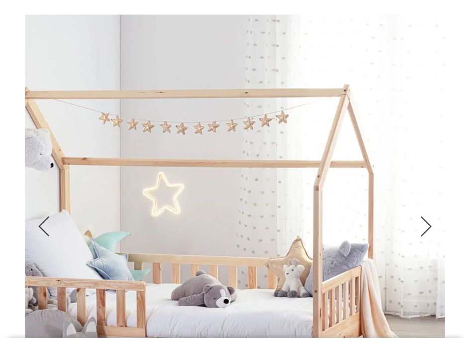 Duas camas casinhas nunca usadas