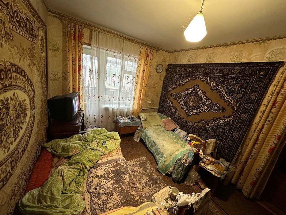 (3) Продам 3-кімнатну квартиру в смт. Турбів 0691