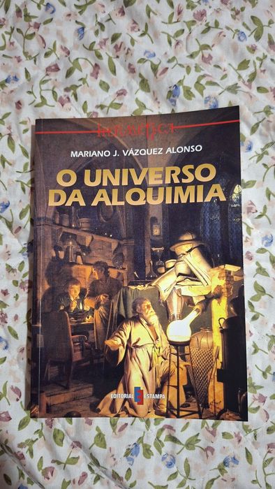 Livro "O universo da alquimia"