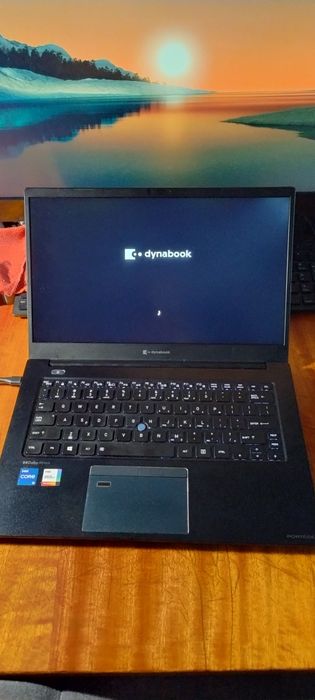i5 1135G7 Dynabook X40-j  (Toshiba )  8Gb DDR4 Ноутбук