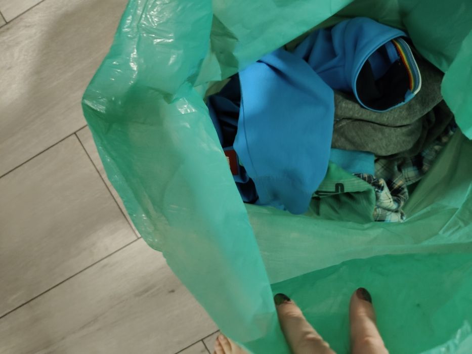 Sprzedam pakę ciuszków rozmiar 110