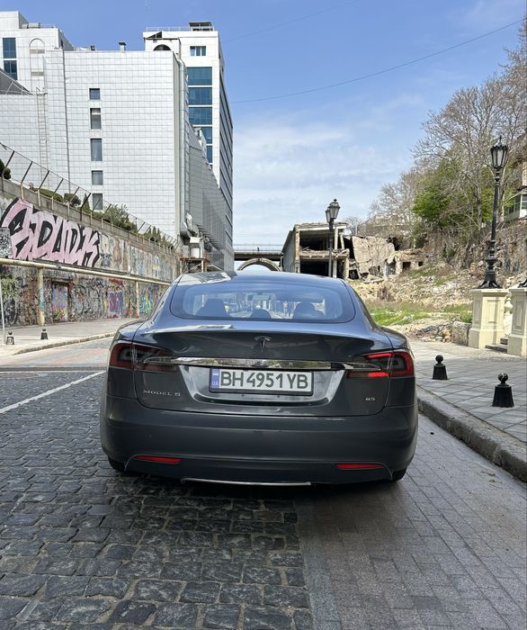 Tesla model S 2013 85