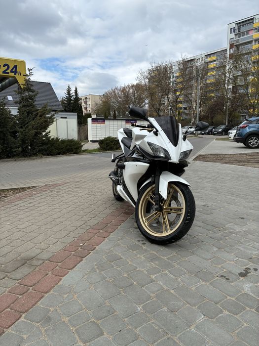 Yamaha YZF R-125 biała perła