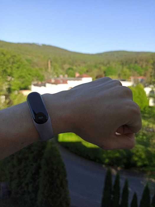 Xiaomi mi band 3 в гарному стані