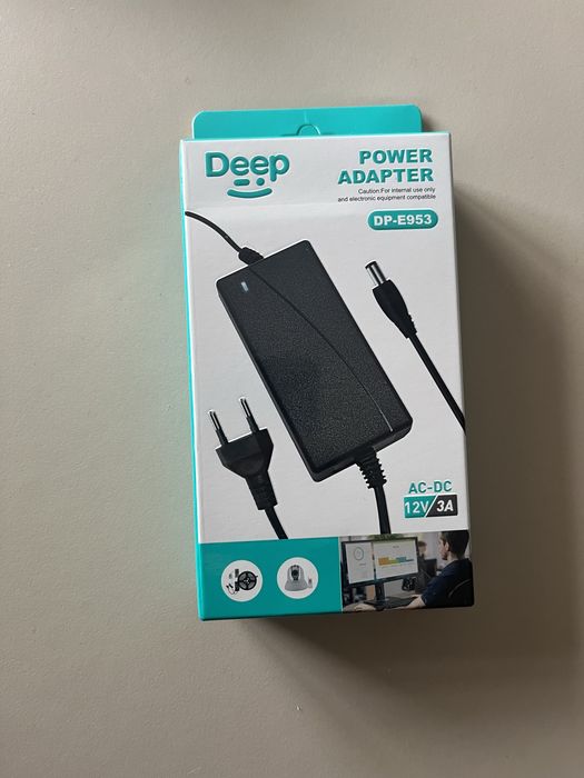 Adaptador de alimentação Deep DP-E953 AC-DC 12V 3A