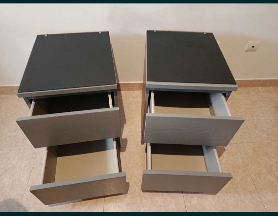 2 Cómoda Cinzenta IKEA com tampo de vidro