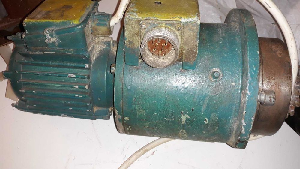 Двигатель асинхронный