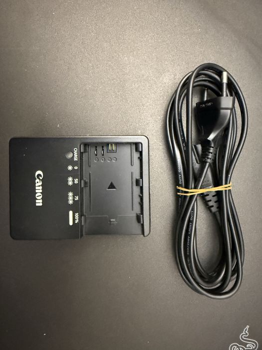 Carregador de bateria Canon LC-E6E