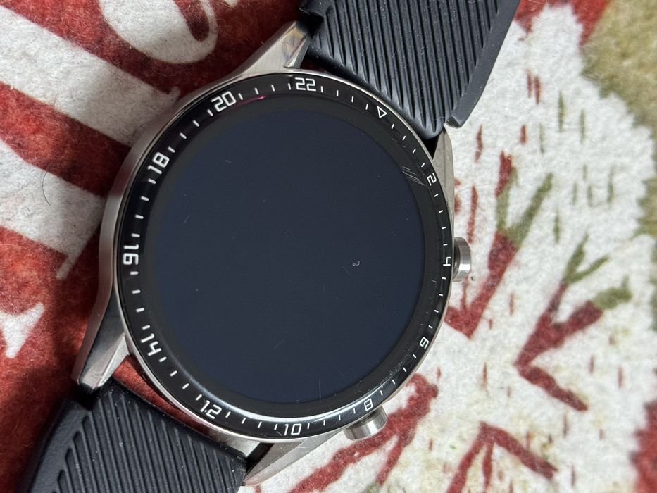 Huawei gt2 не включаются