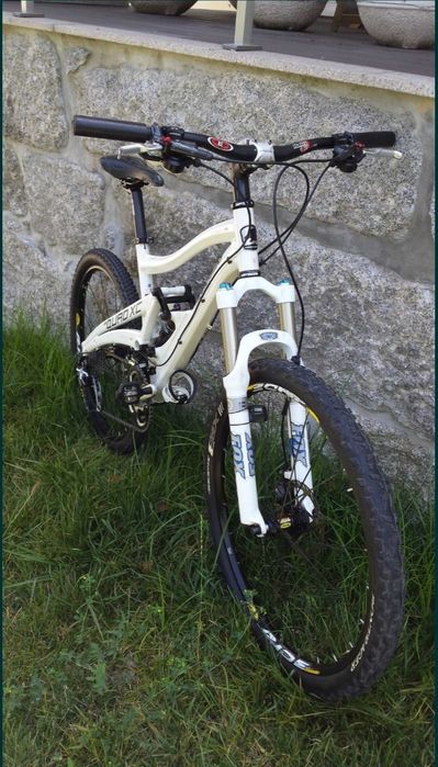 Bicicleta BTT Marin Quad XC
Suspensão total
Em excelente estado

Melho