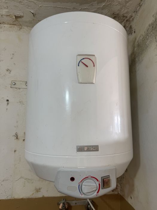 Бойлер водонагрівач bosch 60літрів