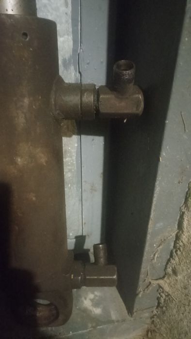 Гідоциліндри до челюстного ковша.