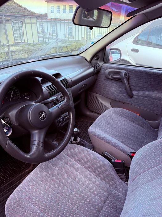 Carro opel corsa