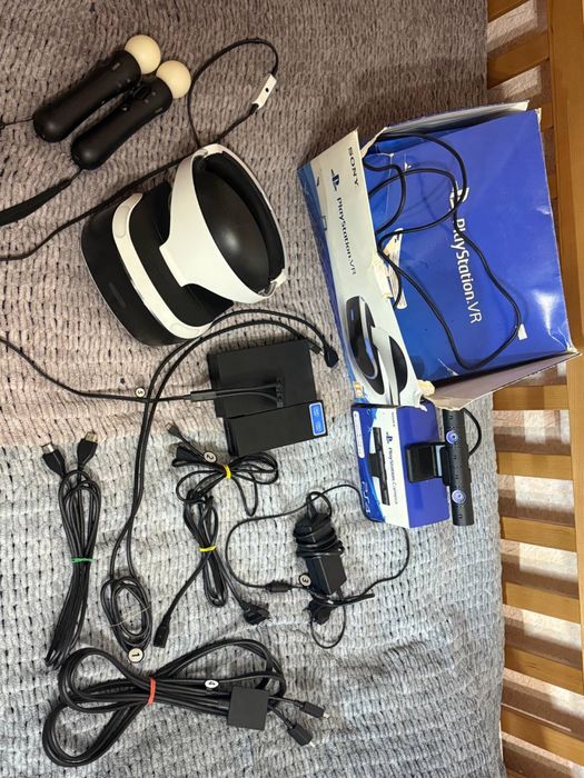 Мега-комплект: PlayStation 4 Slim 1TB + PlayStation VR + Move + 6 Топ Игр