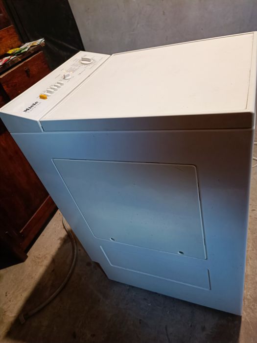 Пральна машина Miele W110