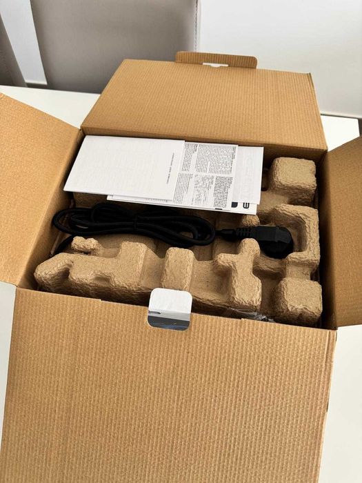 Vendo ferro sem fios rowenta freemove novo.