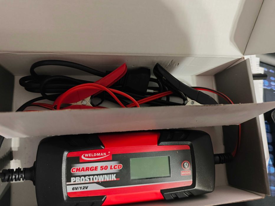 Prostownik Charge 50 LCD