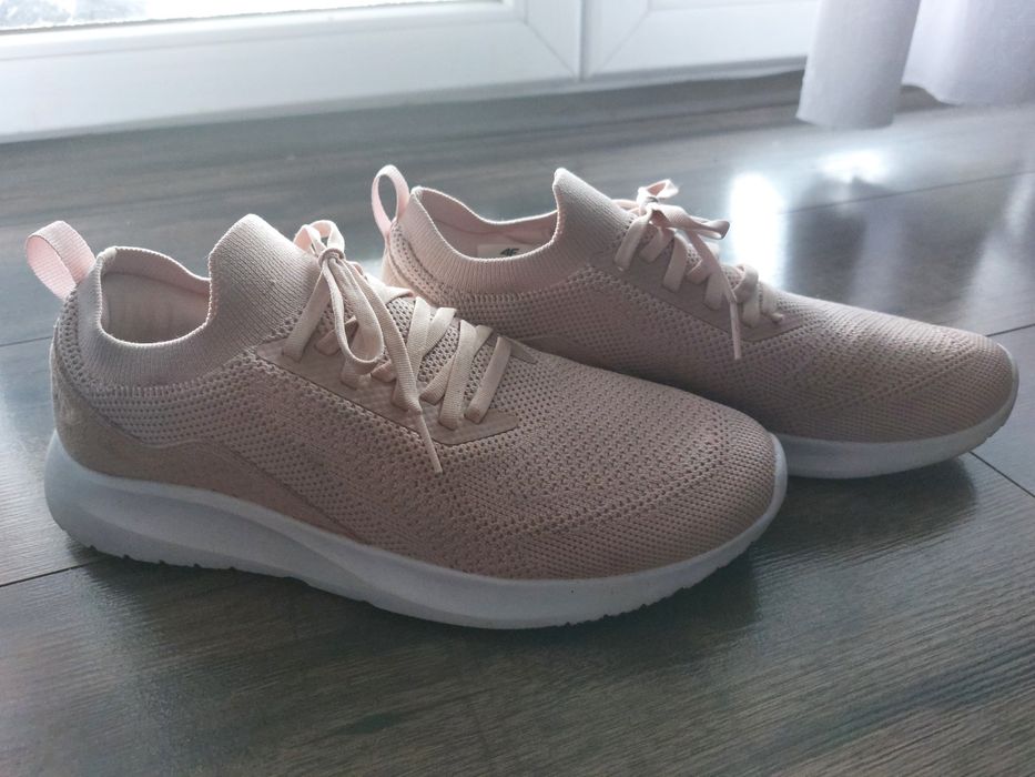 Buty damskie 4F. Rozmiar 39