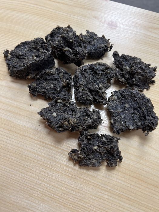 Ласощі для тварин( Бичій корінь, Легені,Вим‘я, Жили, Трахея)