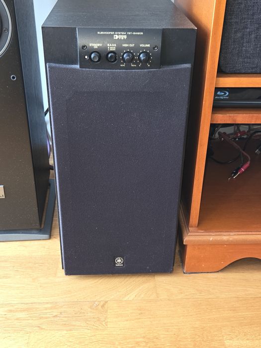 Subwower aktywny Yamaha YST SW 205