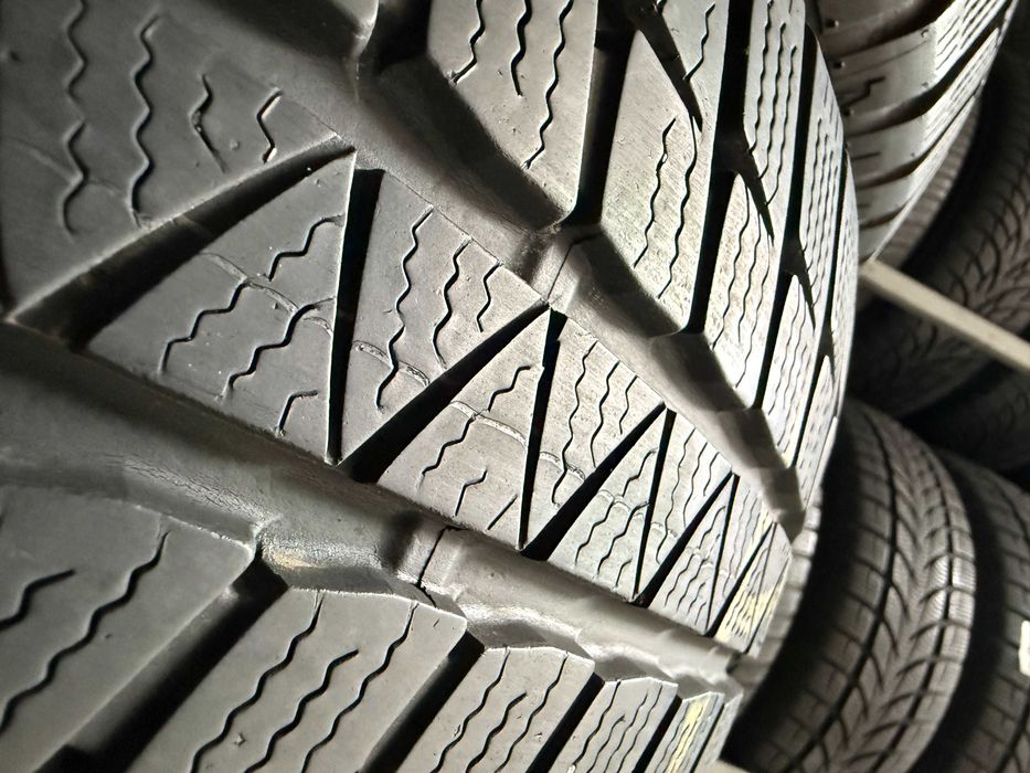 215-60 R17 96H Falken HS449 Eurowinter 2023 4шт