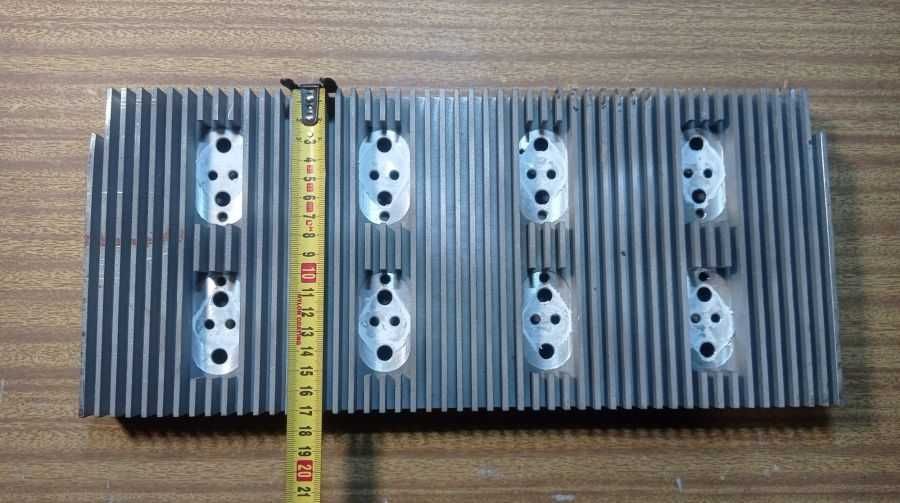 Продам 2 большие радиатора