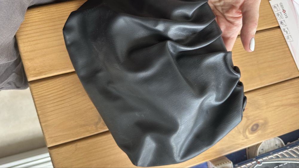 Сумку h&m з довгим ремінцем