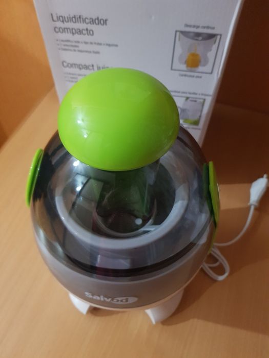 Новая соковыжималка компакт