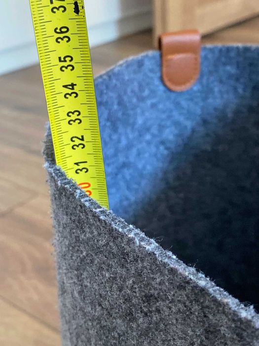 Pojemnik kosz filcowy marki Home&You wymiary ok 20x20x30 cm stan bdb