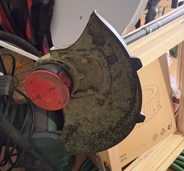 Vendo Aparador relva Bosch Easy PREÇO FINAL!!