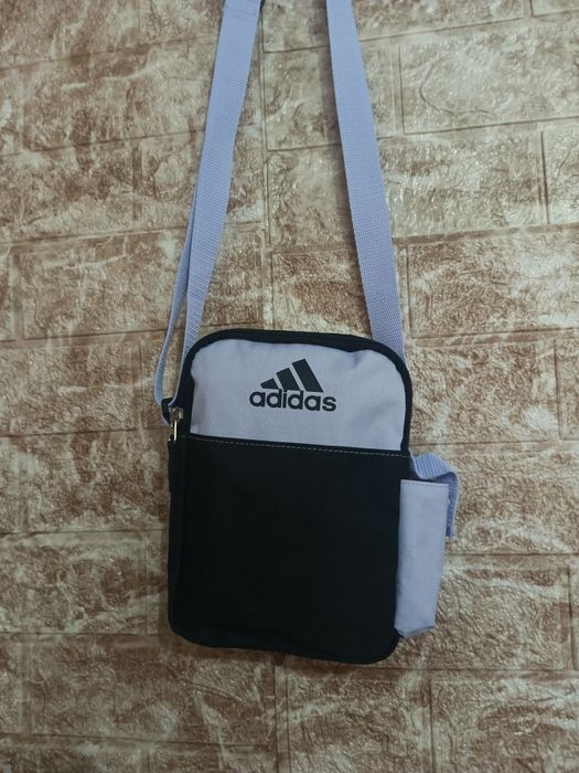 Сумка adidas в хорошому стані