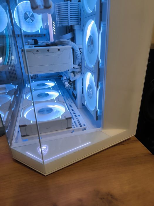 Корпус ПК MSI MAG Pano white
