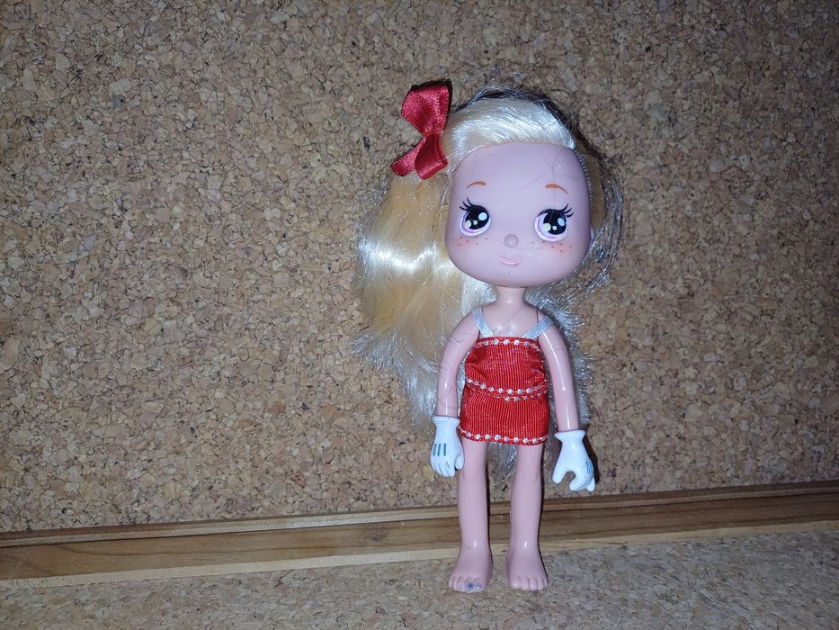 Boneca I Love Minnie, famosa.