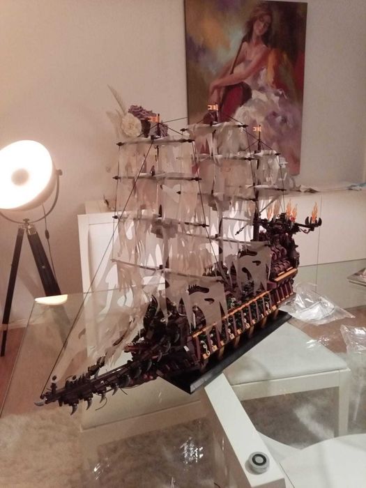 LEGO FLYING DUTCHMAN PIRATAS DAS CARAIBAS MOULDKING ORIGINAL