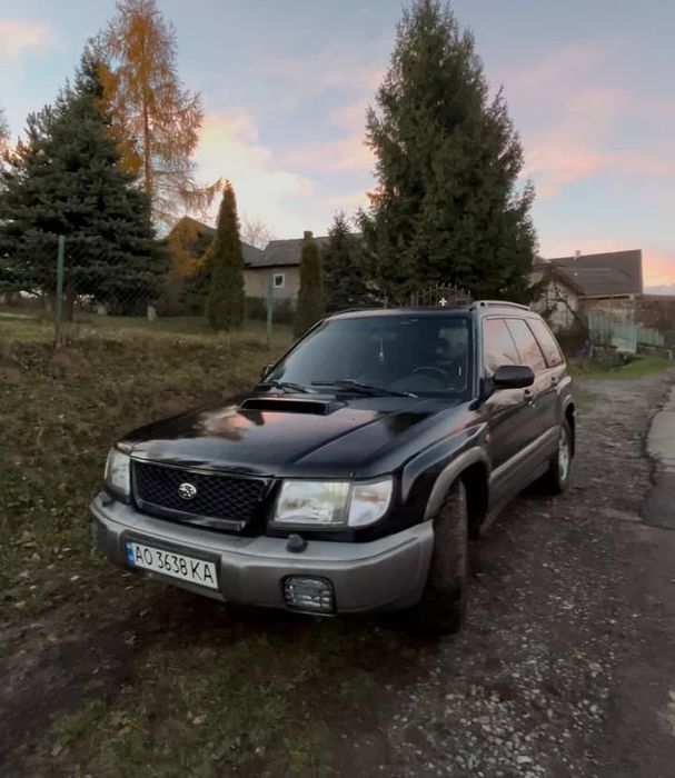 Продам субару...