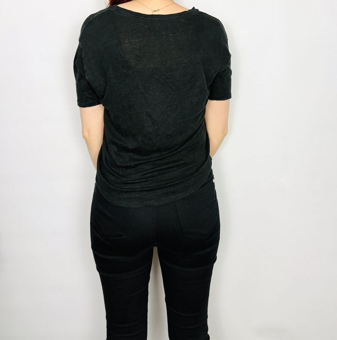 Czarny t‑shirt z dekoltem V XS 34