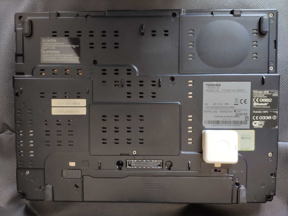 Portátil Toshiba Tecra A9, carregador original