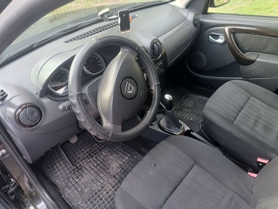 Продам Dacia Duster 2010