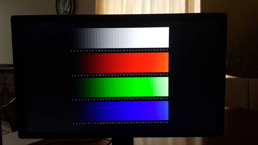 Монітор 27" Dell UltraSharp U2713HM (210-40661) Black