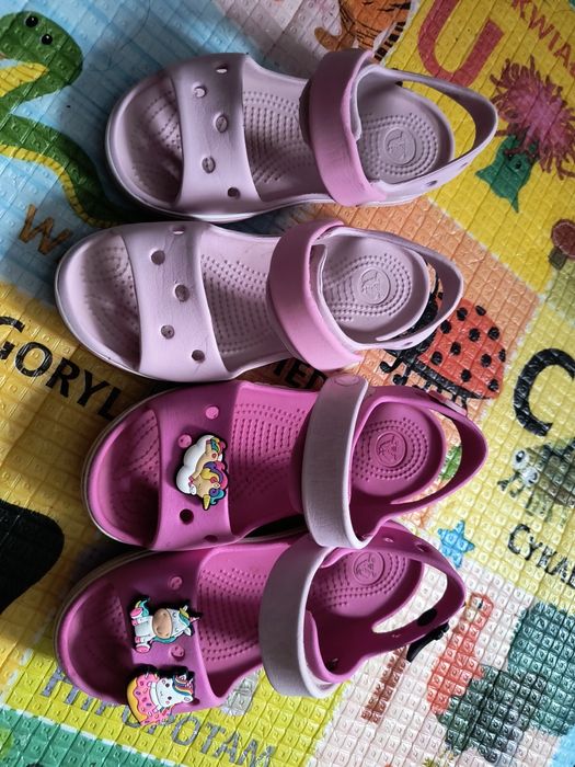 Crocs sandały dziewczęce c12