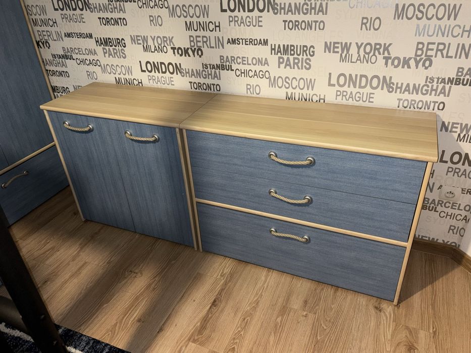 Komplet mebli do pokoju młodzieżowego