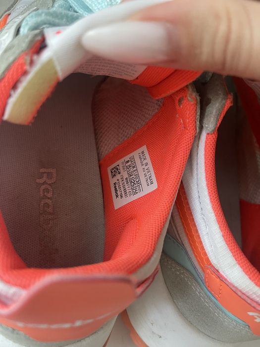 Кросівки Rebook жіночі