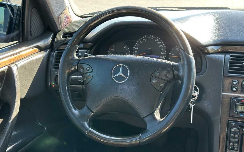 Mercedes-Benz E 320 CDI 2010