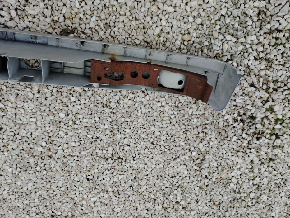 Parachoques Mitsubishi Canter