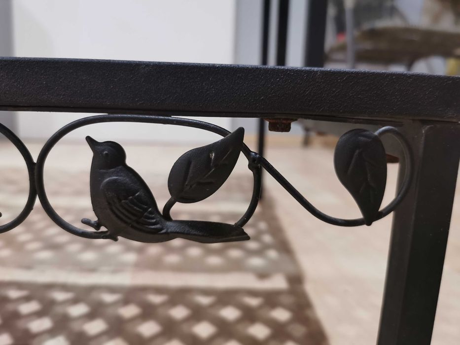 Piękny kwietnik 3 poziomowy