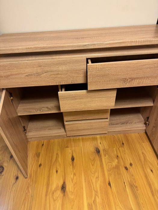 Sprzedam komodę do salonu