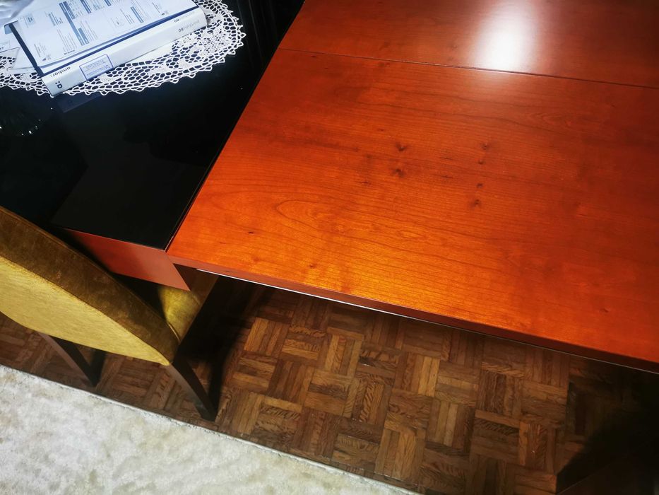 Mesa cerejeira + cadeiras